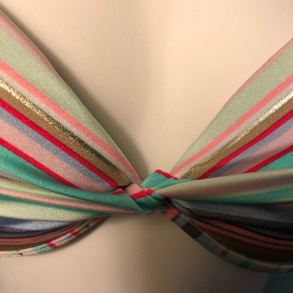 Victoria's Secret bathingsuit top 34B - Picture 4 of 7